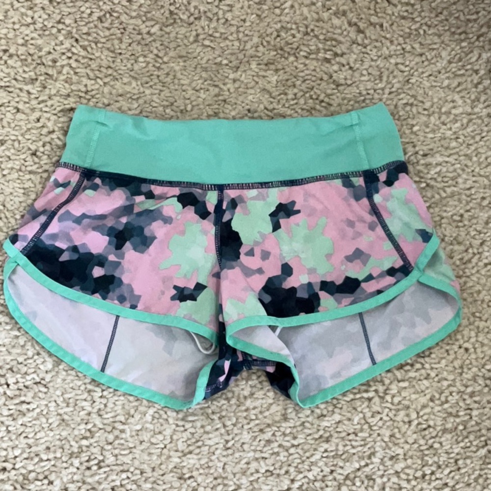 Lululemon speed up low-rise lined short 2.5”